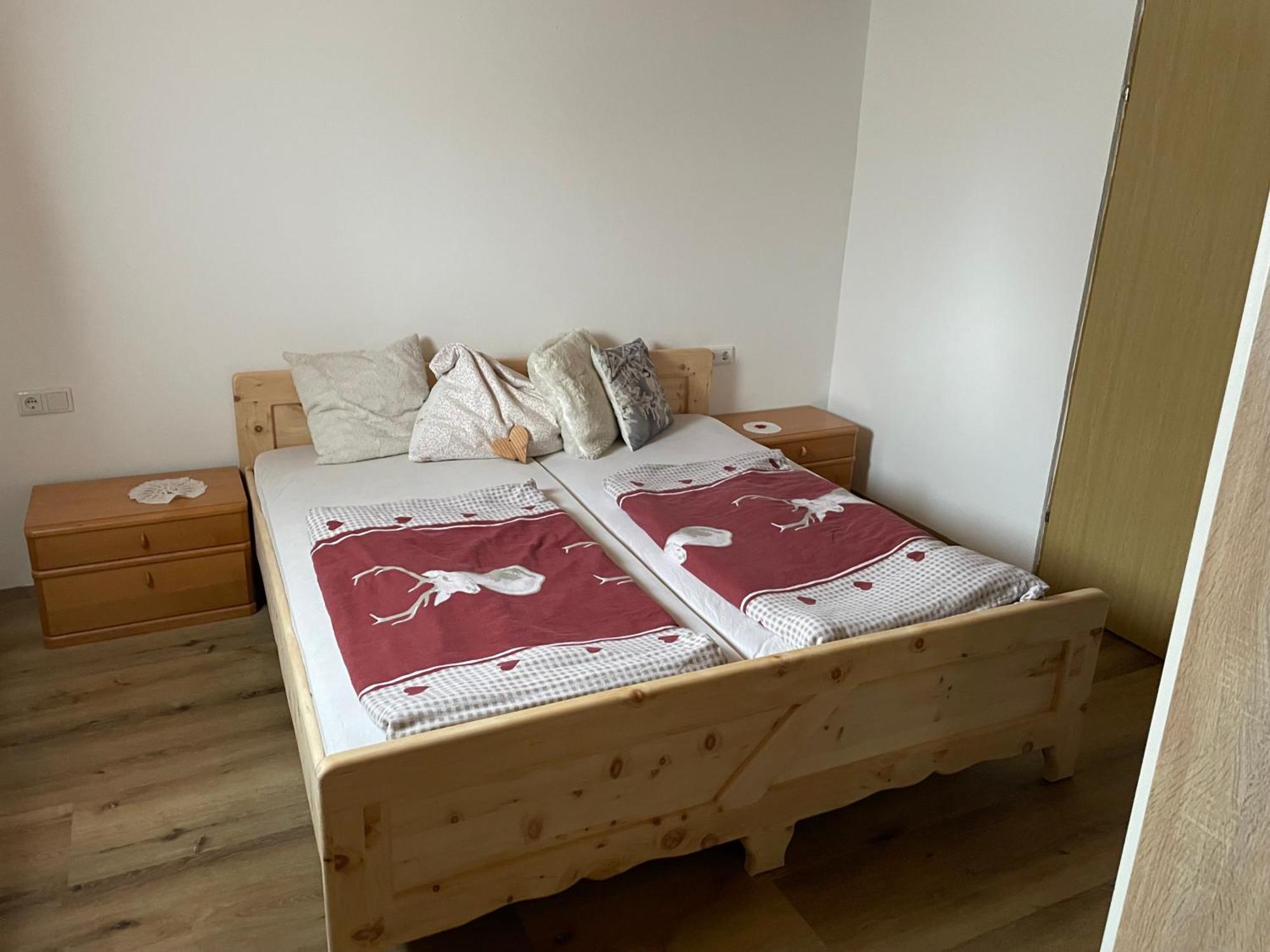 Ferienwohnung In Ruhiger Lage In Bischofshofen Esterno foto